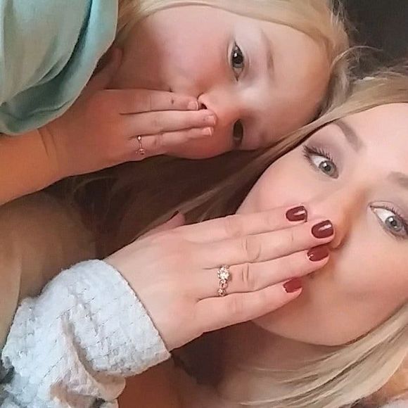 Meet your Posher, Kelly - Picture 1 of 1